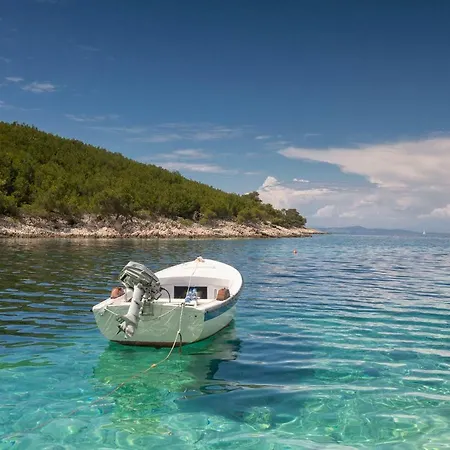 公寓式酒店 Golden Bay Hvar 赫瓦尔