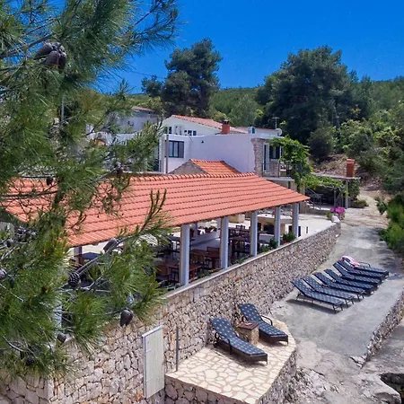 Golden Bay Hvar 赫瓦尔