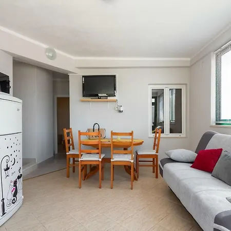 公寓式酒店 Golden Bay Hvar