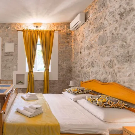 Golden Bay Hvar 4*