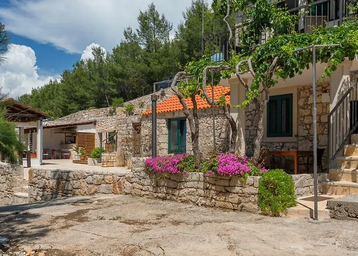 Golden Bay Hvar Appart hôtel